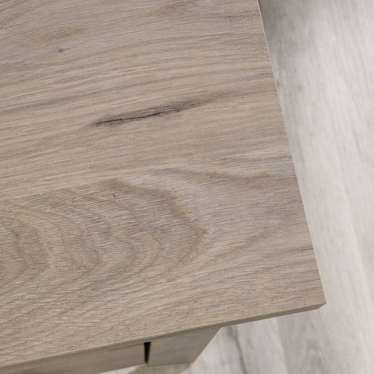 Credenza in Laurel Oak M1203