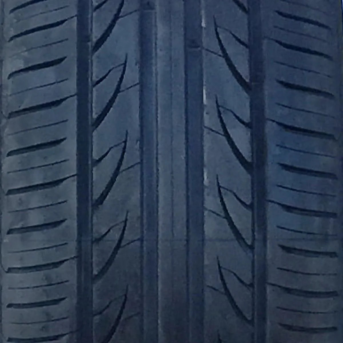 2 New All Season Ultra High Performance Tire 225/55ZR18 Z152451