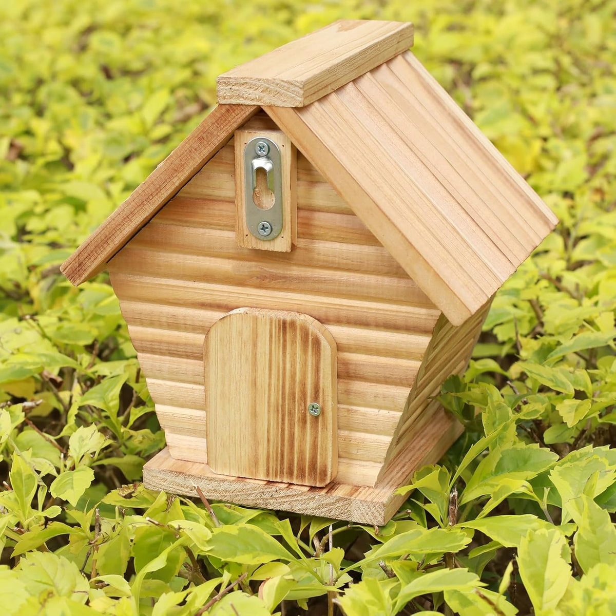 Hanging Wooden Bird House Q86850