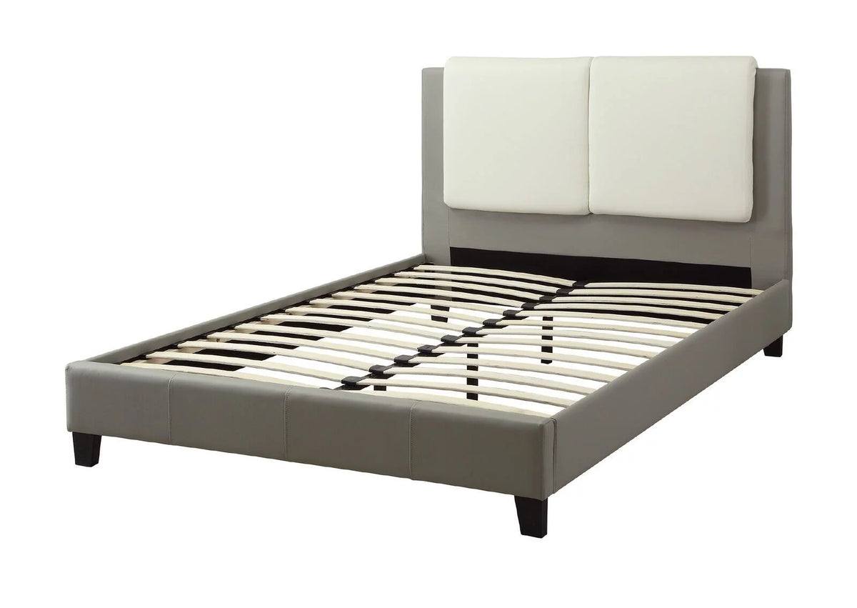 Queen Size White Faux Leather Upholstered Bed Z2559