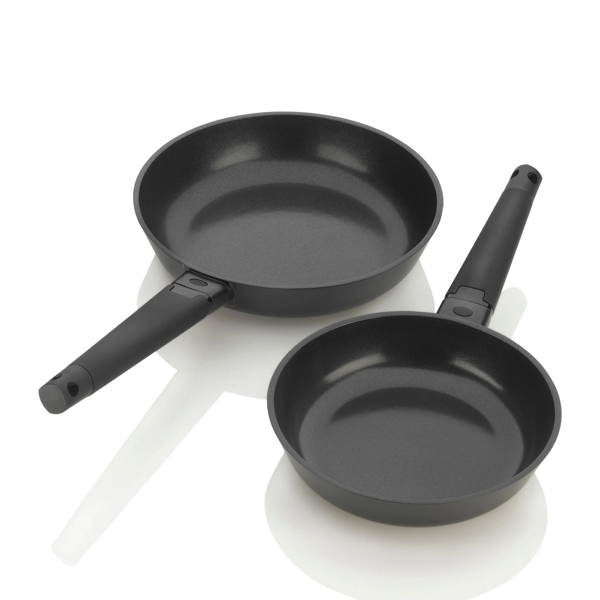 2pc Cast Aluminum Ceramic Nonstick Skillet Set E284365