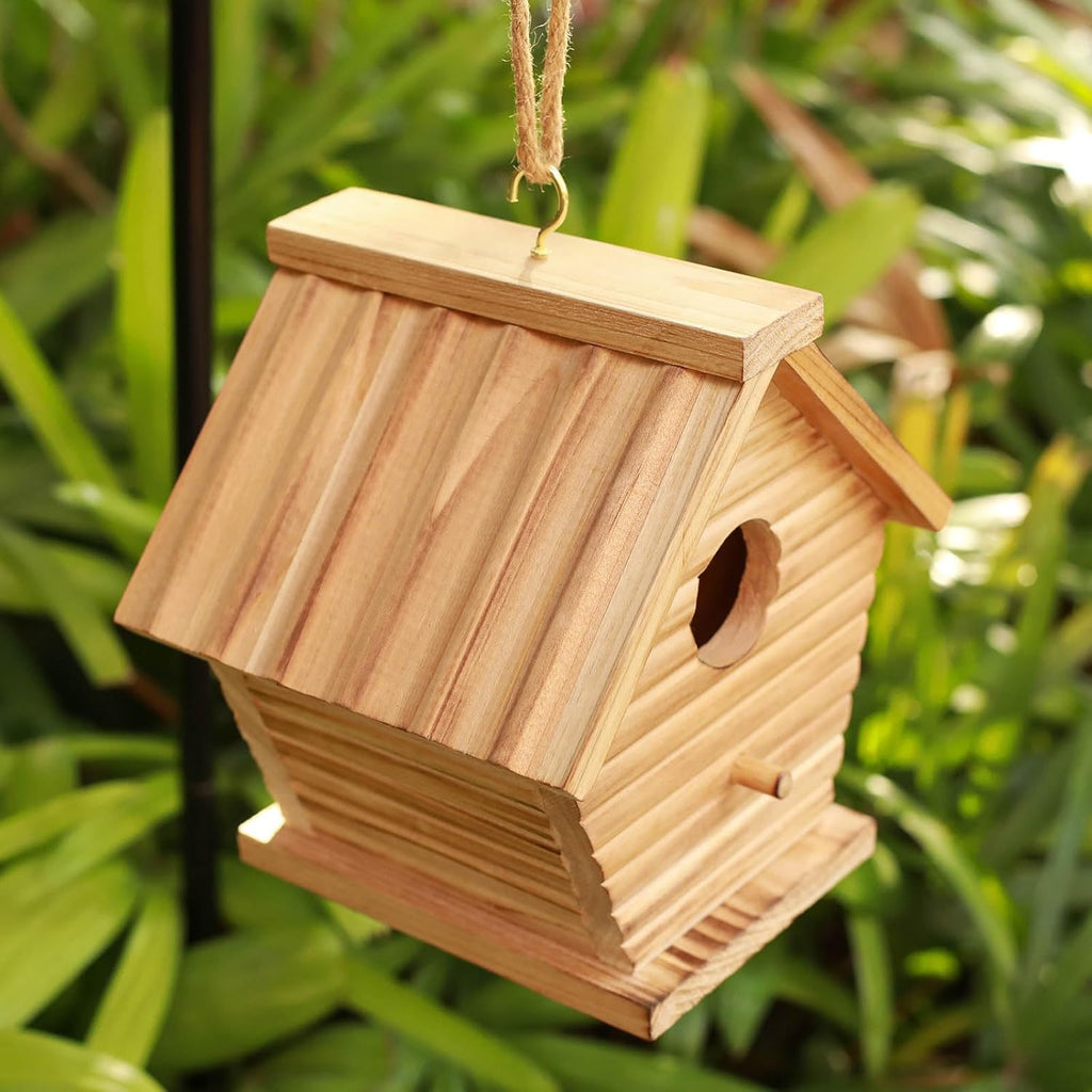 Hanging Wooden Bird House Q86850