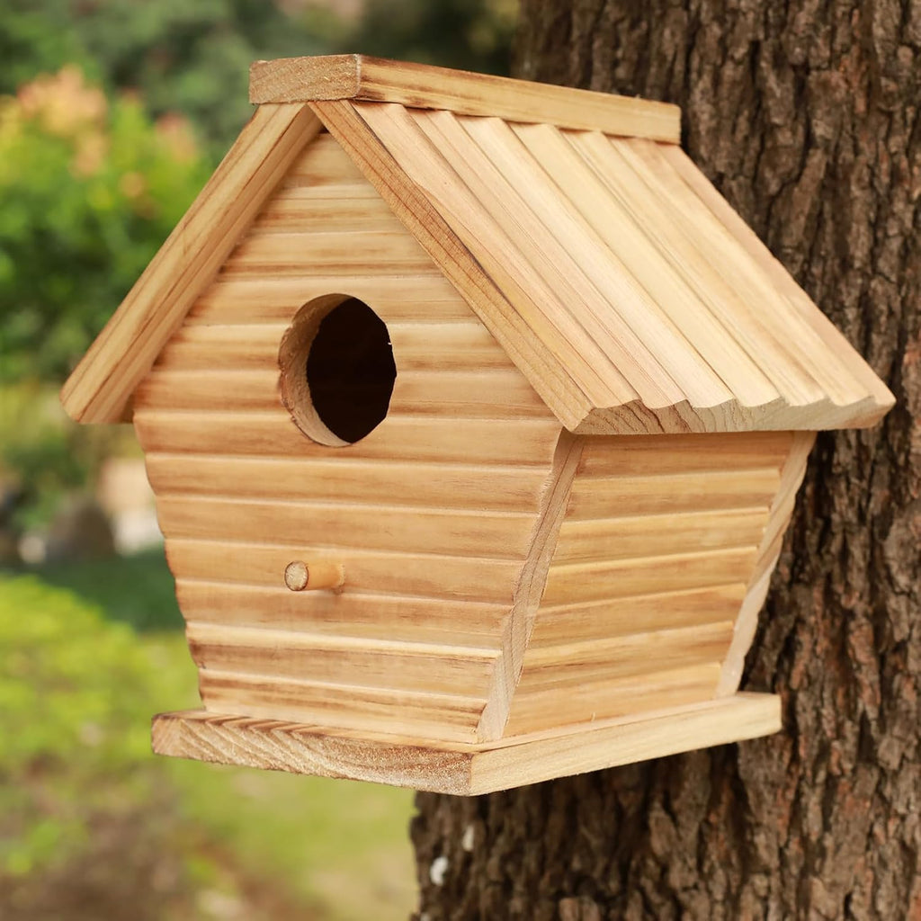 Hanging Wooden Bird House Q86850